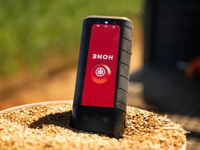The Hone Lab Red portable NIR grain analyser